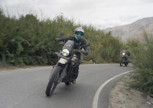 leh ladakh bike trip best time